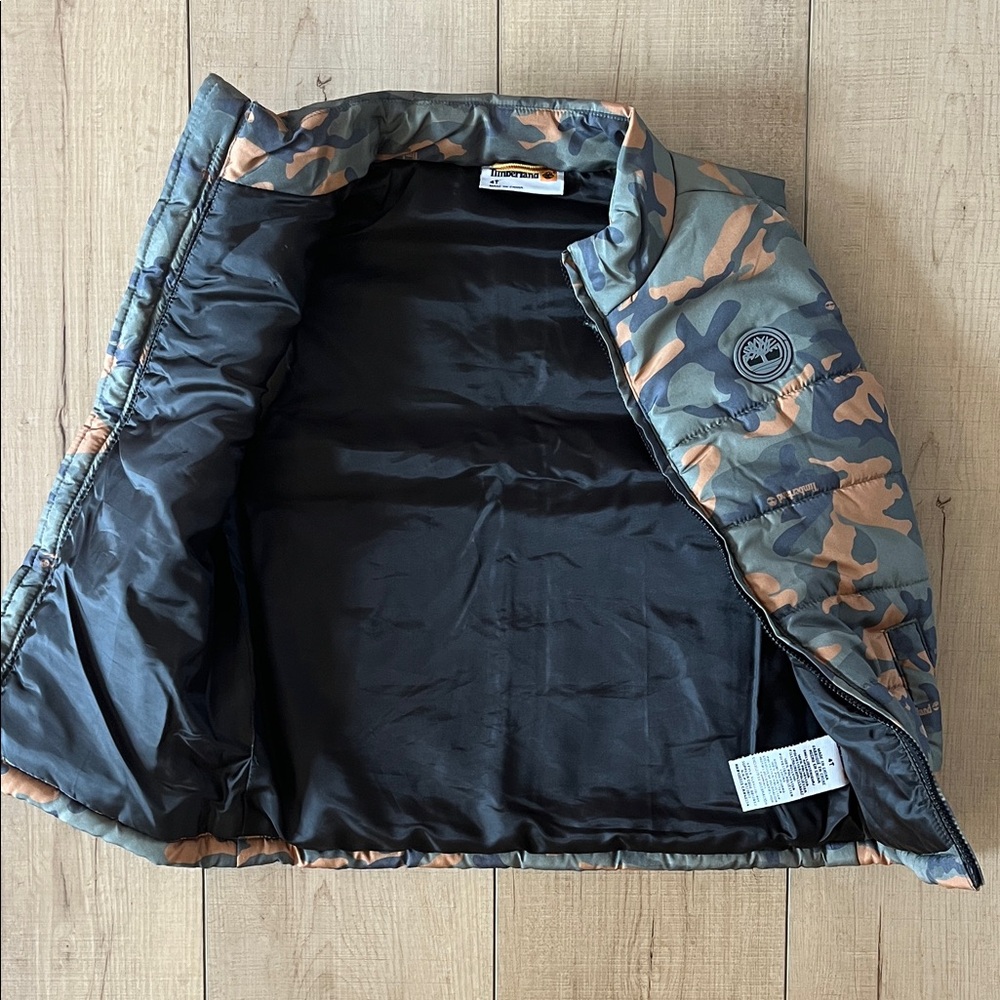 Timberland Kids Camo Puffer Vest - Forest Green & Tan - Picture 5 of 5